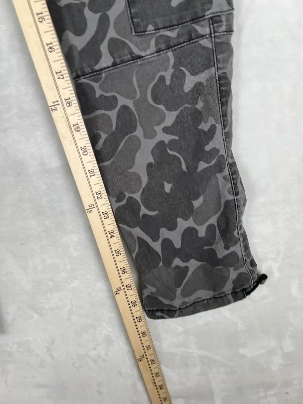 PacSun Cargo Pants Mens Small Gray Camo Regular Fit Elastic Waist Drawcord